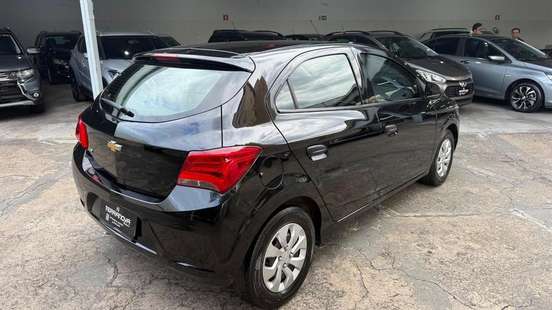 CHEVROLET-ONIX-2020