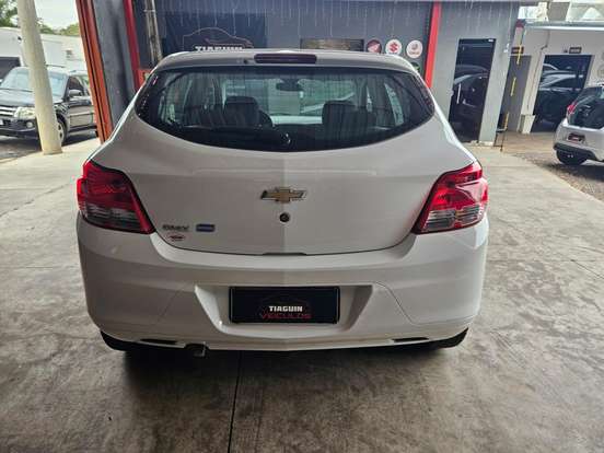 CHEVROLET-ONIX-2017
