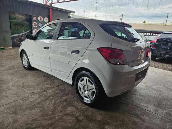 CHEVROLET-ONIX-1.0 MPFI JOY 8V FLEX 4P MANUAL CHEVROLET-ONIX-2017