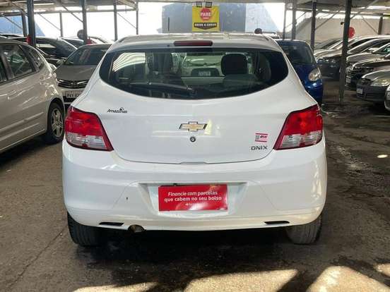 CHEVROLET-ONIX-1.0 MPFI LS 8V FLEX 4P MANUAL CHEVROLET-ONIX-2015