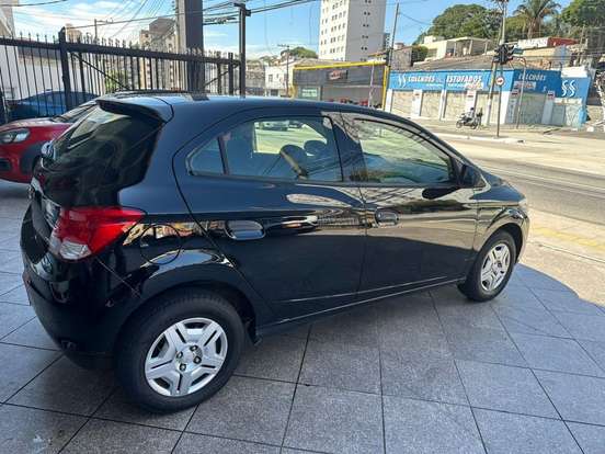 CHEVROLET-ONIX-1.0 MPFI LS 8V FLEX 4P MANUAL CHEVROLET-ONIX-2015