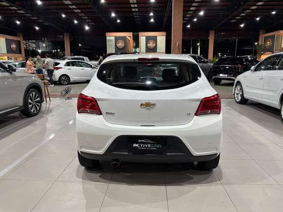 CHEVROLET-ONIX-2019