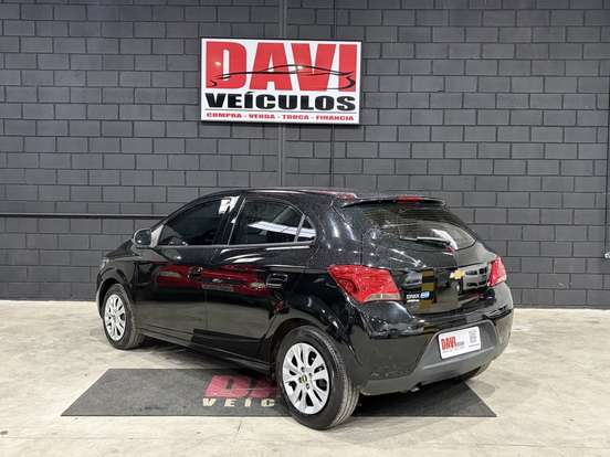 CHEVROLET-ONIX-1.0 MPFI LT 8V FLEX 4P MANUAL CHEVROLET-ONIX-2017