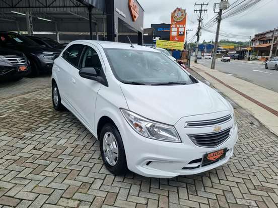 CHEVROLET-ONIX-2015