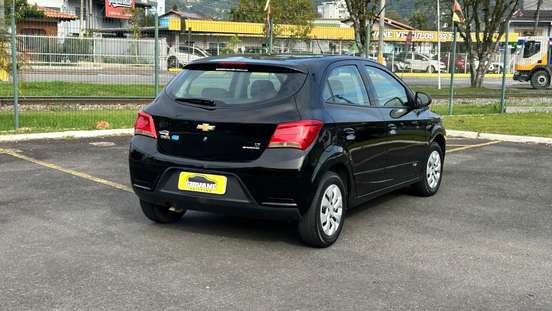 CHEVROLET-ONIX-2017