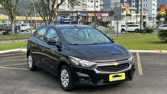 CHEVROLET-ONIX-1.0 MPFI LT 8V FLEX 4P MANUAL CHEVROLET-ONIX-2017