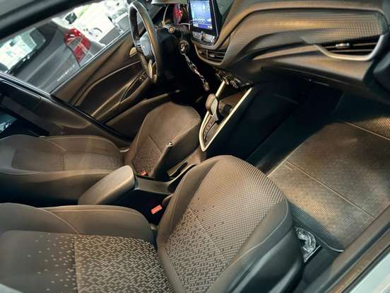CHEVROLET-ONIX-2020