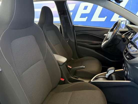CHEVROLET-ONIX-2022