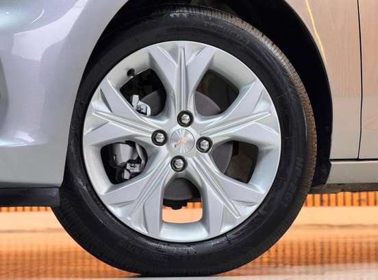 CHEVROLET-ONIX-2024