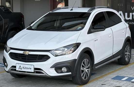 CHEVROLET-ONIX-2016