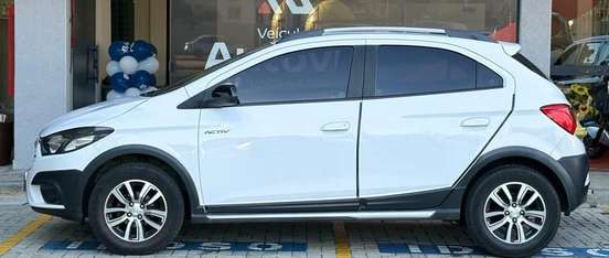 CHEVROLET-ONIX-2016