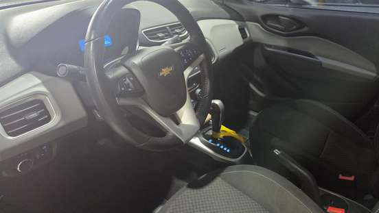 CHEVROLET-ONIX-2016