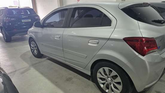 CHEVROLET-ONIX-2016