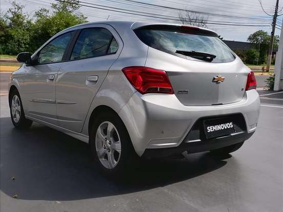 CHEVROLET-ONIX-1.4 MPFI LT 8V FLEX 4P AUTOMÁTICO CHEVROLET-ONIX-2019