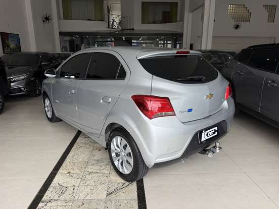 CHEVROLET-ONIX-1.4 MPFI LT 8V FLEX 4P MANUAL CHEVROLET-ONIX-2018