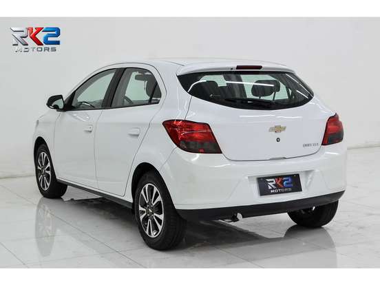 CHEVROLET-ONIX-2016
