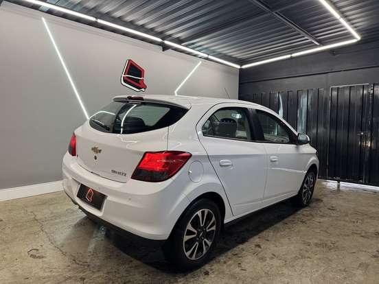 CHEVROLET-ONIX-2014