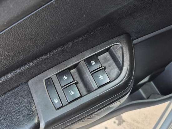CHEVROLET-ONIX-1.4 MPFI LTZ 8V FLEX 4P AUTOMÁTICO CHEVROLET-ONIX-2015