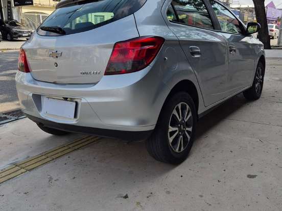 CHEVROLET-ONIX-1.4 MPFI LTZ 8V FLEX 4P AUTOMÁTICO CHEVROLET-ONIX-2015
