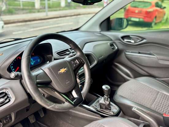 CHEVROLET-ONIX-2017