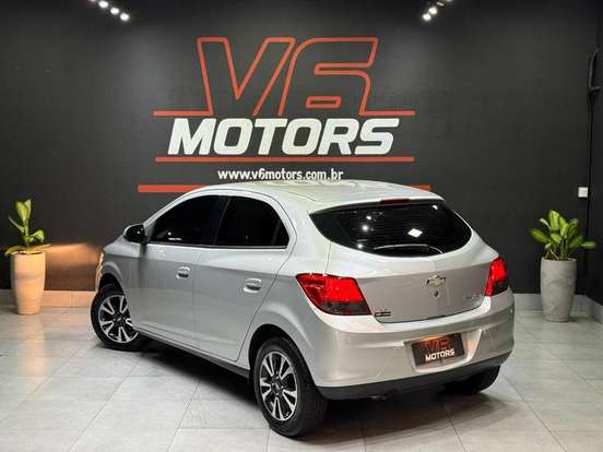 CHEVROLET-ONIX-2014