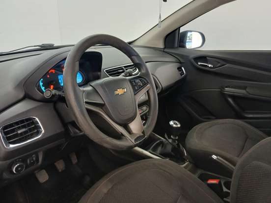 CHEVROLET-ONIX-2015