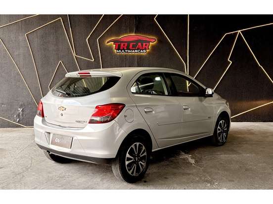CHEVROLET-ONIX-2014