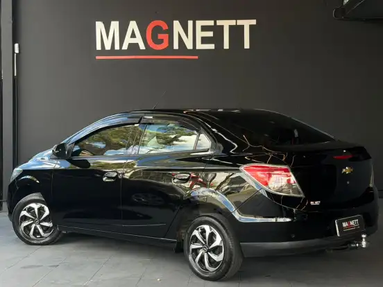 CHEVROLET-PRISMA-2015