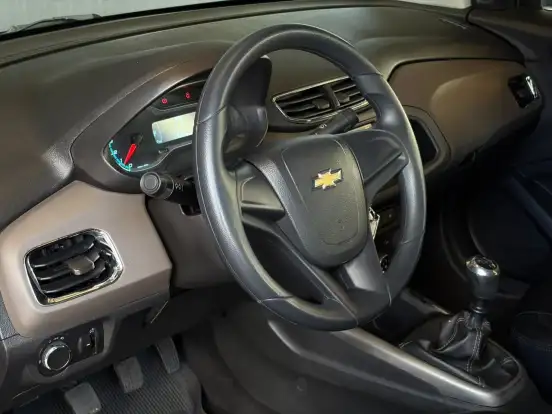 CHEVROLET-PRISMA-2015