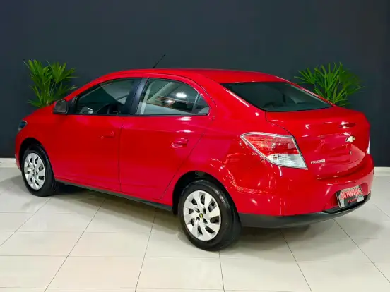 CHEVROLET-PRISMA-2014