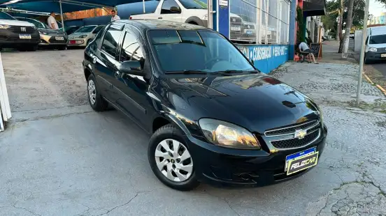 CHEVROLET-PRISMA-2012