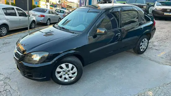 CHEVROLET-PRISMA-2012