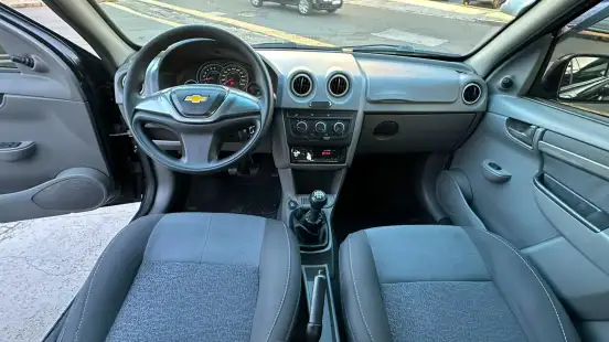 CHEVROLET-PRISMA-2012