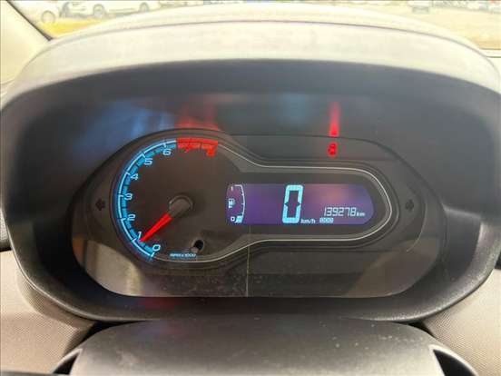 CHEVROLET-PRISMA-2013