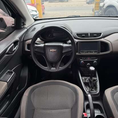CHEVROLET-PRISMA-2013