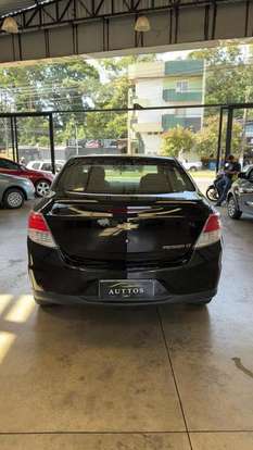 CHEVROLET-PRISMA-2013