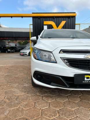 CHEVROLET-PRISMA-2014