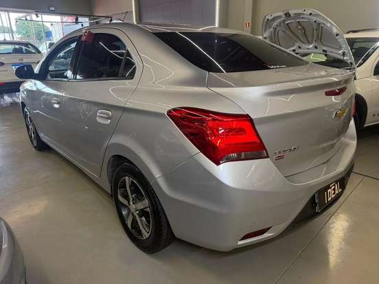 CHEVROLET-PRISMA-2018