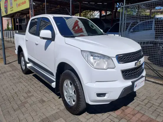 CHEVROLET-S10-2.4 LT 4X2 CD 8V FLEX 4P MANUAL CHEVROLET-S10-2013
