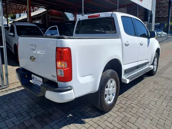 CHEVROLET-S10-2.4 LT 4X2 CD 8V FLEX 4P MANUAL CHEVROLET-S10-2013