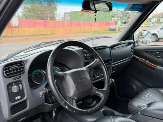 CHEVROLET-S10-2.8 EXECUTIVE 4X4 CD 12V TURBO ELECTRONIC INTERCOOLER DIESEL 4P MANUAL CHEVROLET-S10-2011