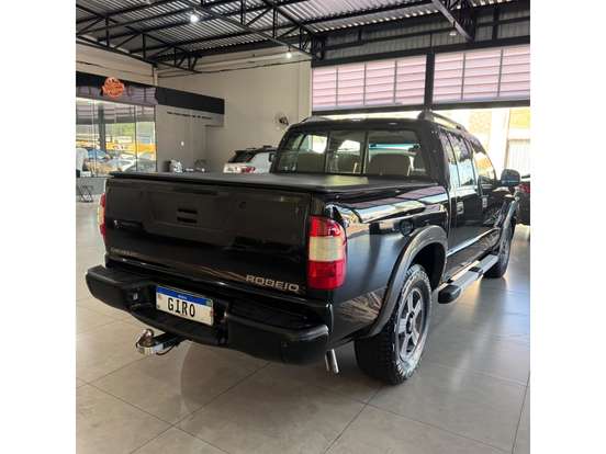 CHEVROLET-S10-2.4 MPFI RODEIO 4X2 CD 8V FLEX 4P MANUAL CHEVROLET-S10-2011