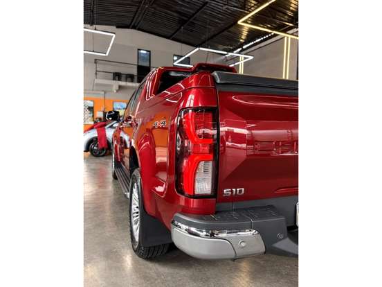 CHEVROLET-S10-2.8 16V TURBO DIESEL HIGH COUNTRY CD 4X4 AUTOMÁTICO CHEVROLET-S10-2024