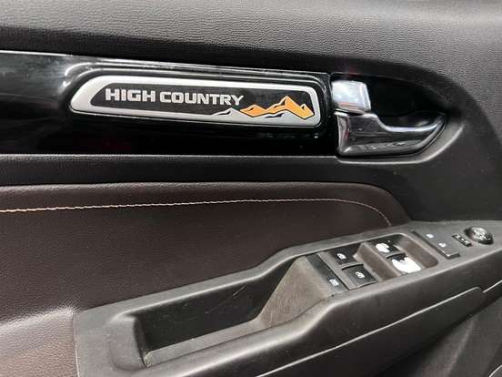 CHEVROLET-S10-2.8 HIGH COUNTRY 4X4 CD 16V TURBO DIESEL 4P AUTOMÁTICO CHEVROLET-S10-2016
