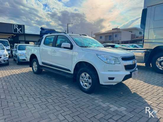 CHEVROLET-S10-2.8 LT 4X2 CD 16V TURBO DIESEL 4P AUTOMÁTICO CHEVROLET-S10-2015