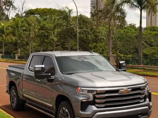 CHEVROLET-SILVERADO-5.3 V8 GASOLINA 1500 HIGH COUNTRY 4X4 AUTOMÁTICO CHEVROLET-SILVERADO-2025