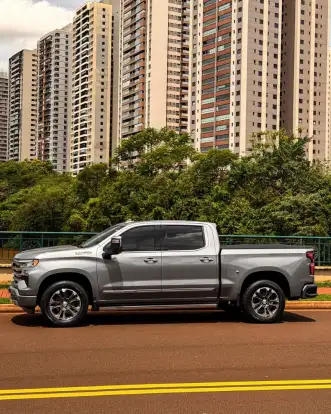 CHEVROLET-SILVERADO-2025
