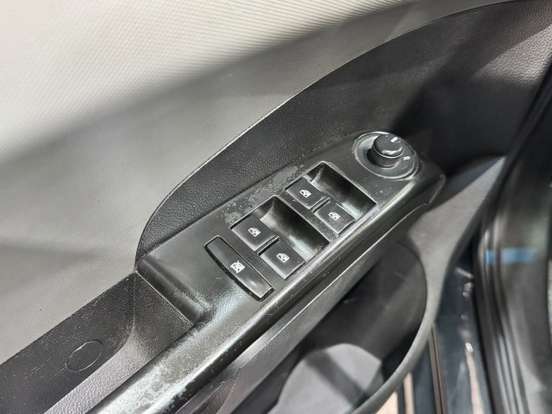 CHEVROLET-SONIC-2013