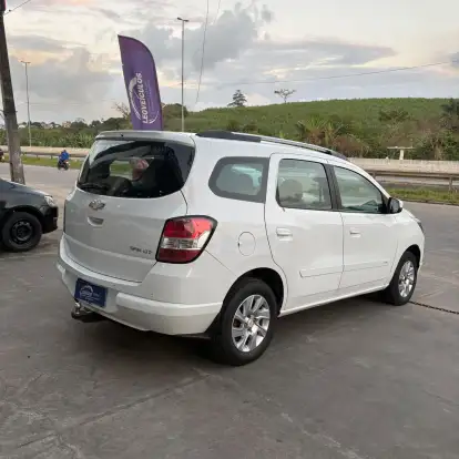 CHEVROLET-SPIN-2015