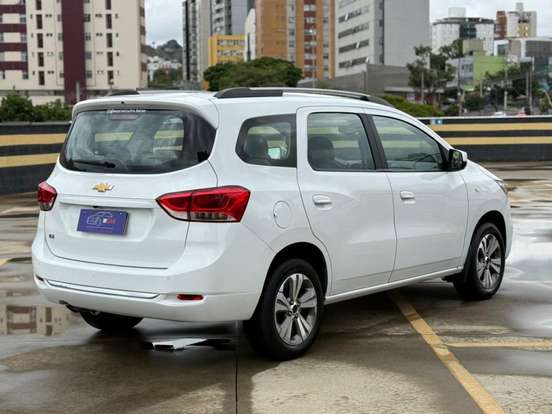 CHEVROLET-SPIN-1.8 PREMIER 8V FLEX 4P AUTOMÁTICO CHEVROLET-SPIN-2022